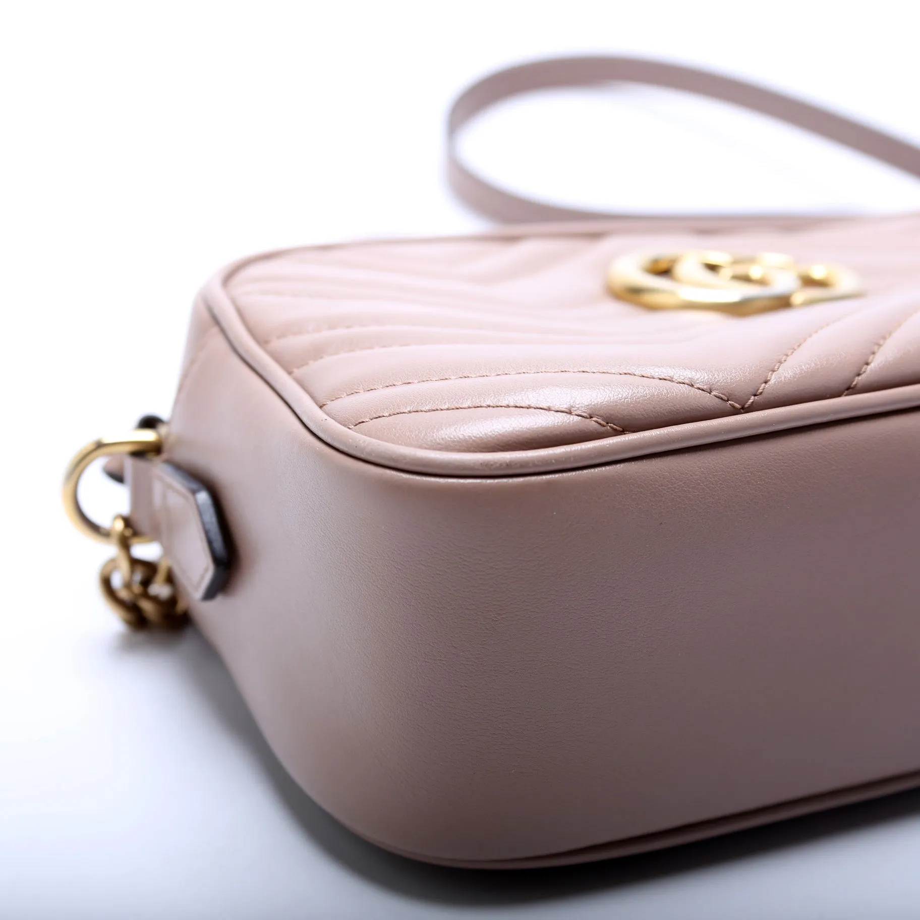 447632 Marmont Small Camera