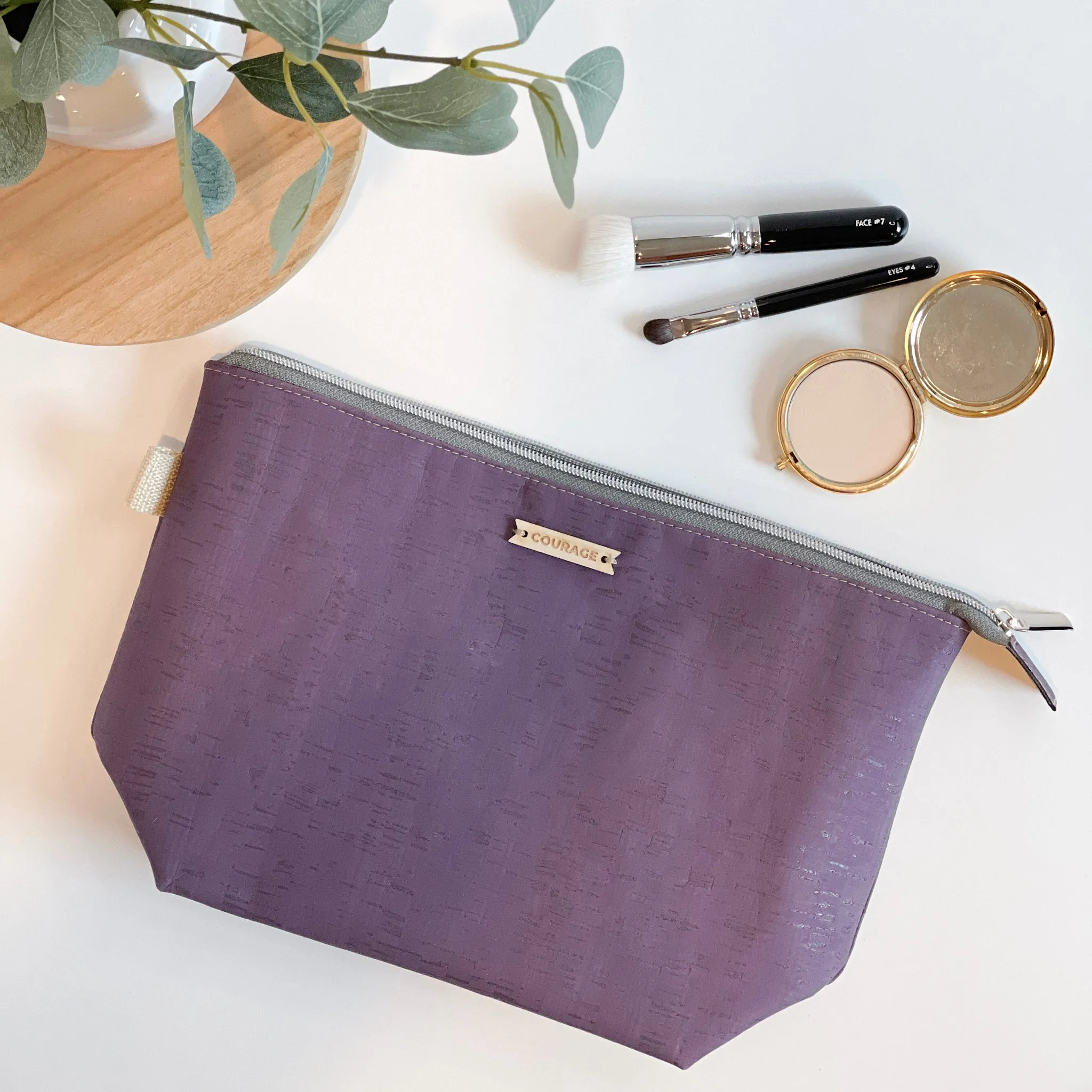 ADVENTURER cosmetics bag | AMETHYST