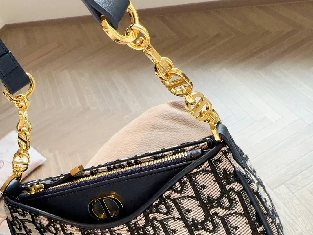 DR297 30 Montaigne Hobo Avenue Mini Bag / 8.5 x 5 x 2 inches