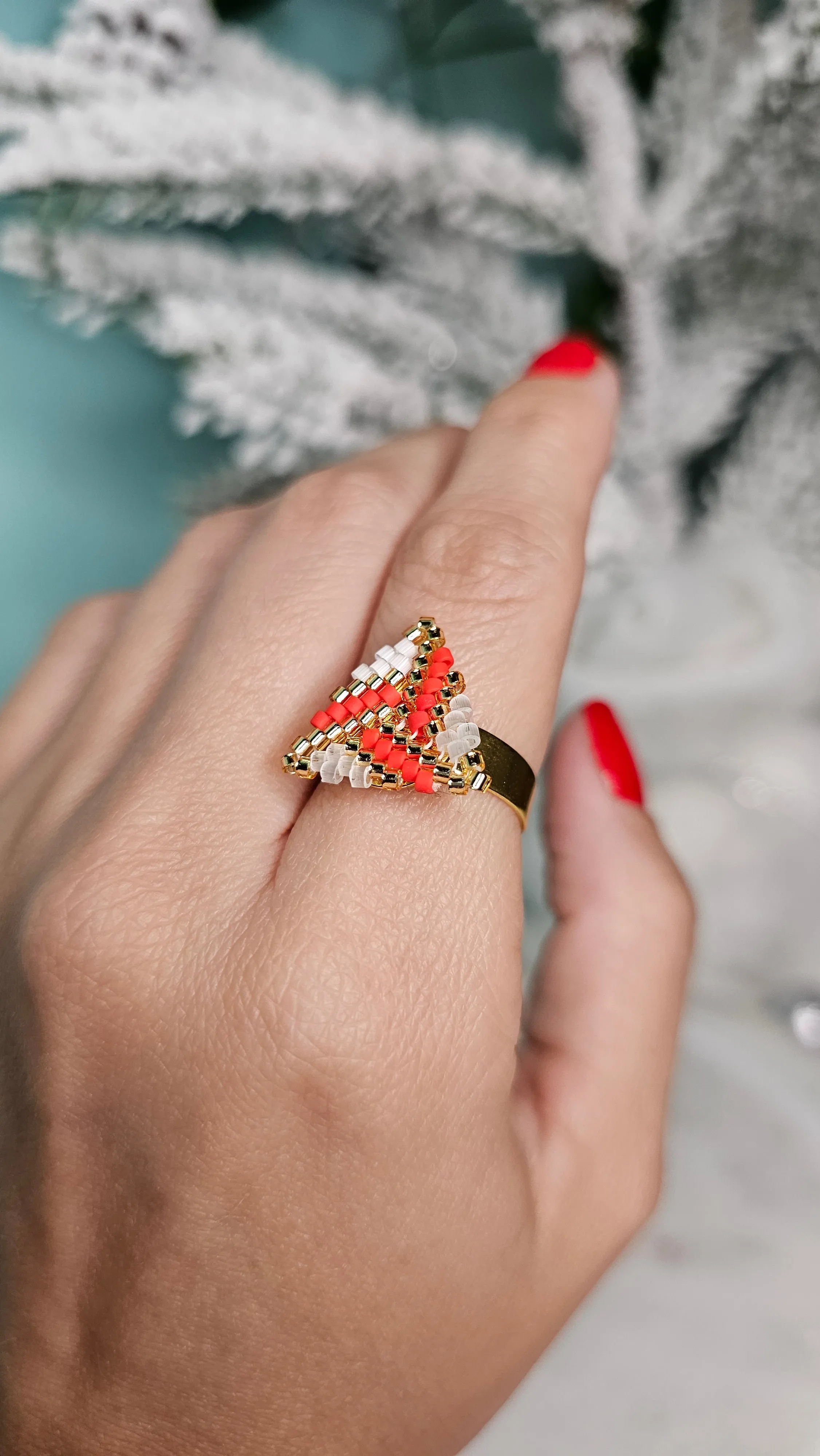 Iridescent Waves Triangle Ring