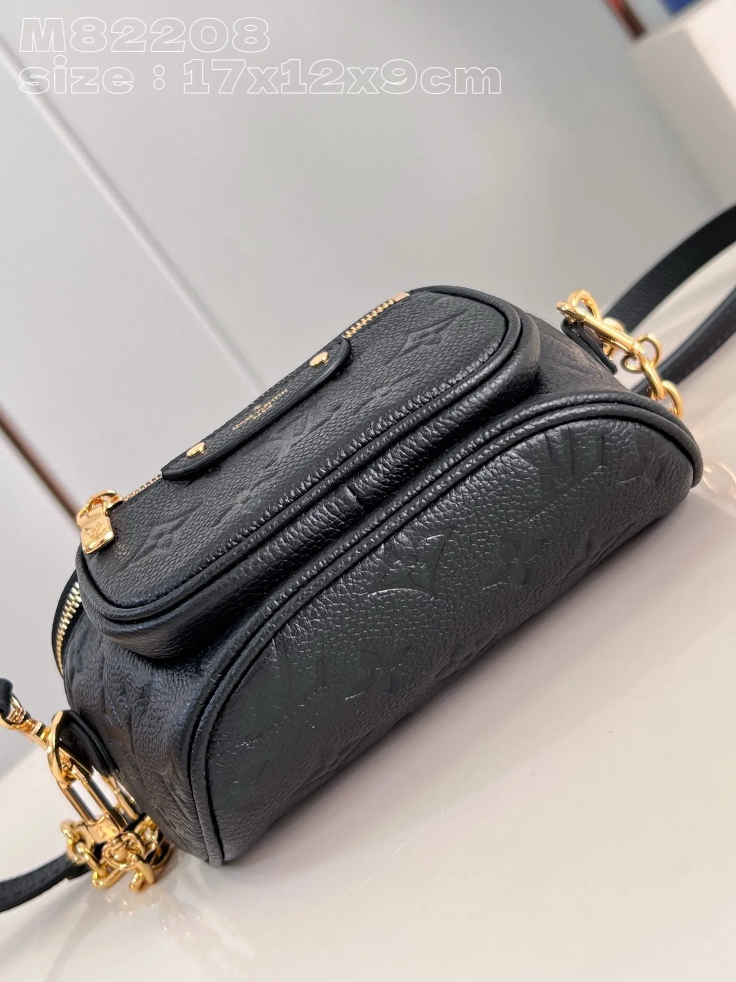 LB916 Mini Bumbag / 6.7 x 4.7 x 3.7 inches / HIGHEST QUALITY VERSION