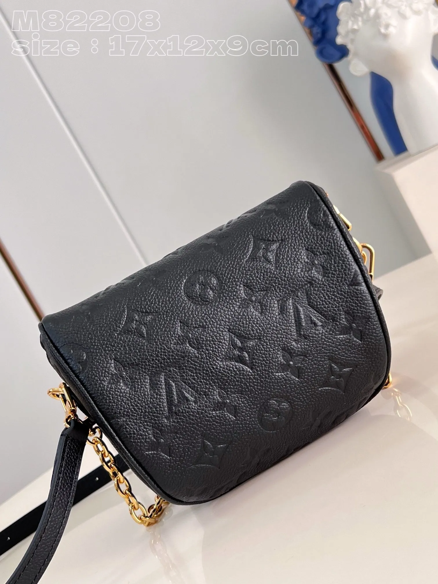 LB916 Mini Bumbag / 6.7 x 4.7 x 3.7 inches / HIGHEST QUALITY VERSION