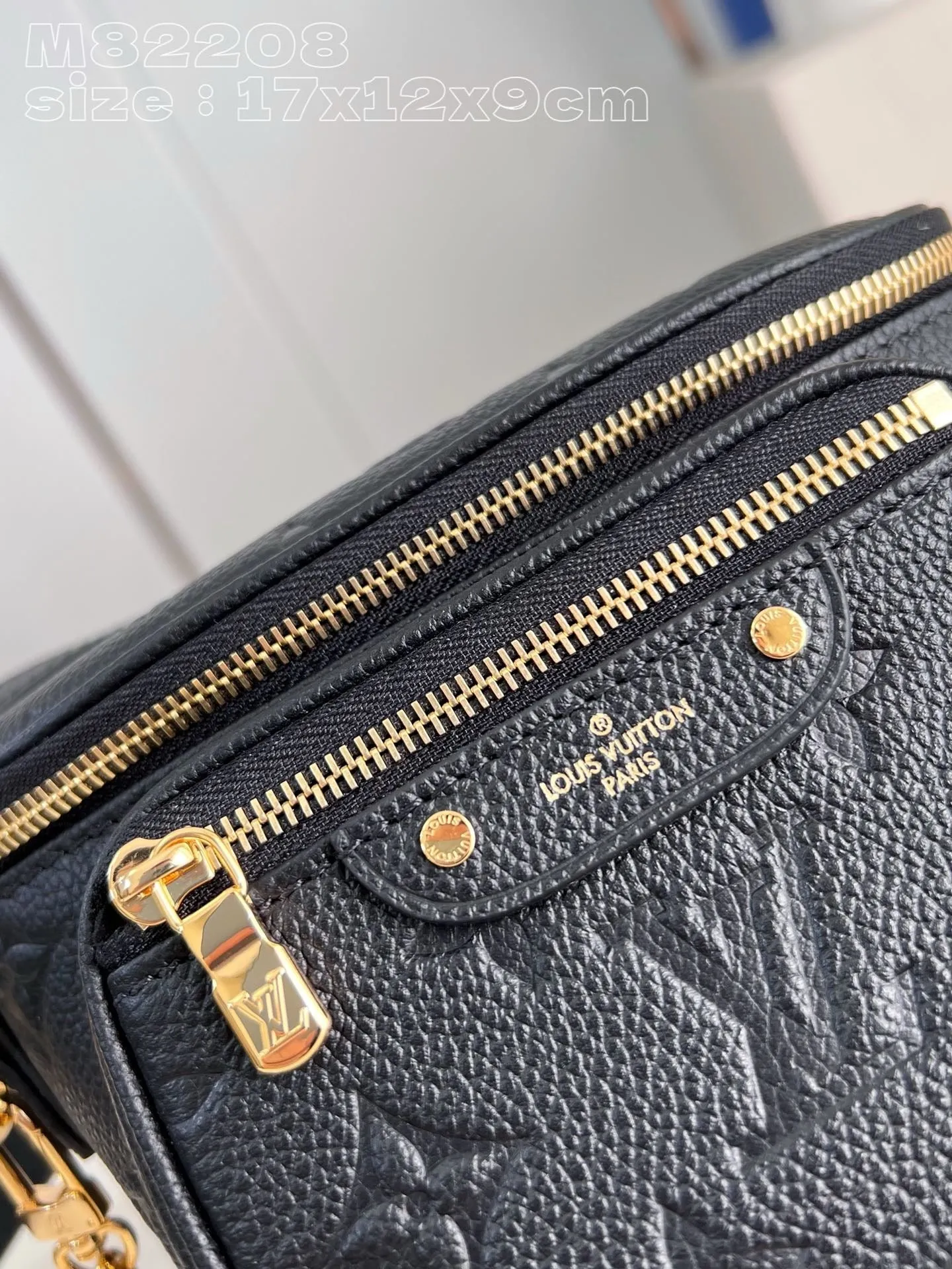 LB916 Mini Bumbag / 6.7 x 4.7 x 3.7 inches / HIGHEST QUALITY VERSION