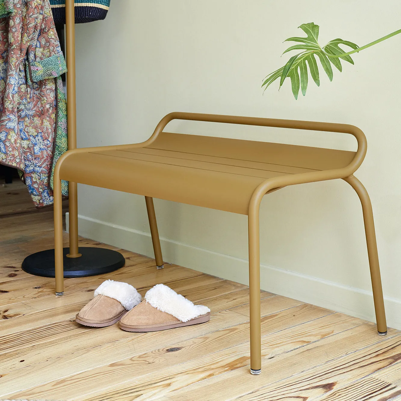 Luxembourg Compact Bench