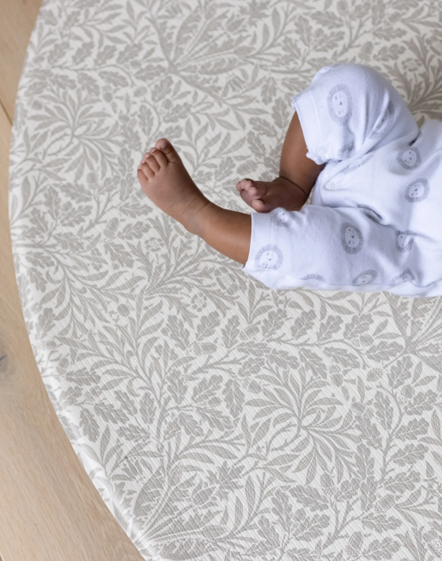 Morris & Co. The Acorn Playmat