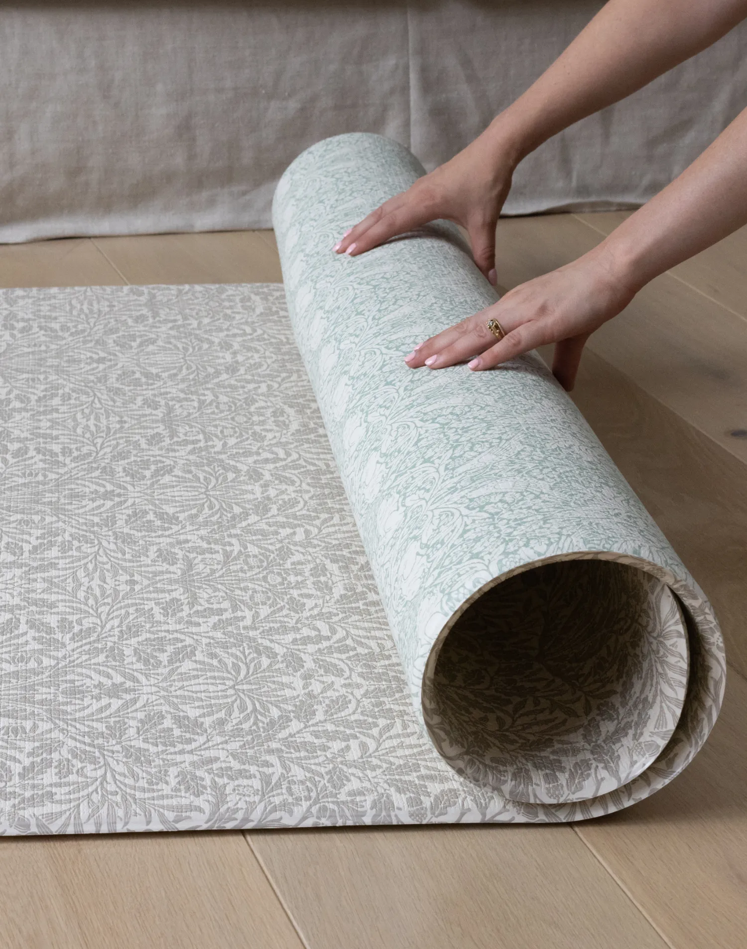 Morris & Co. The Acorn Playmat