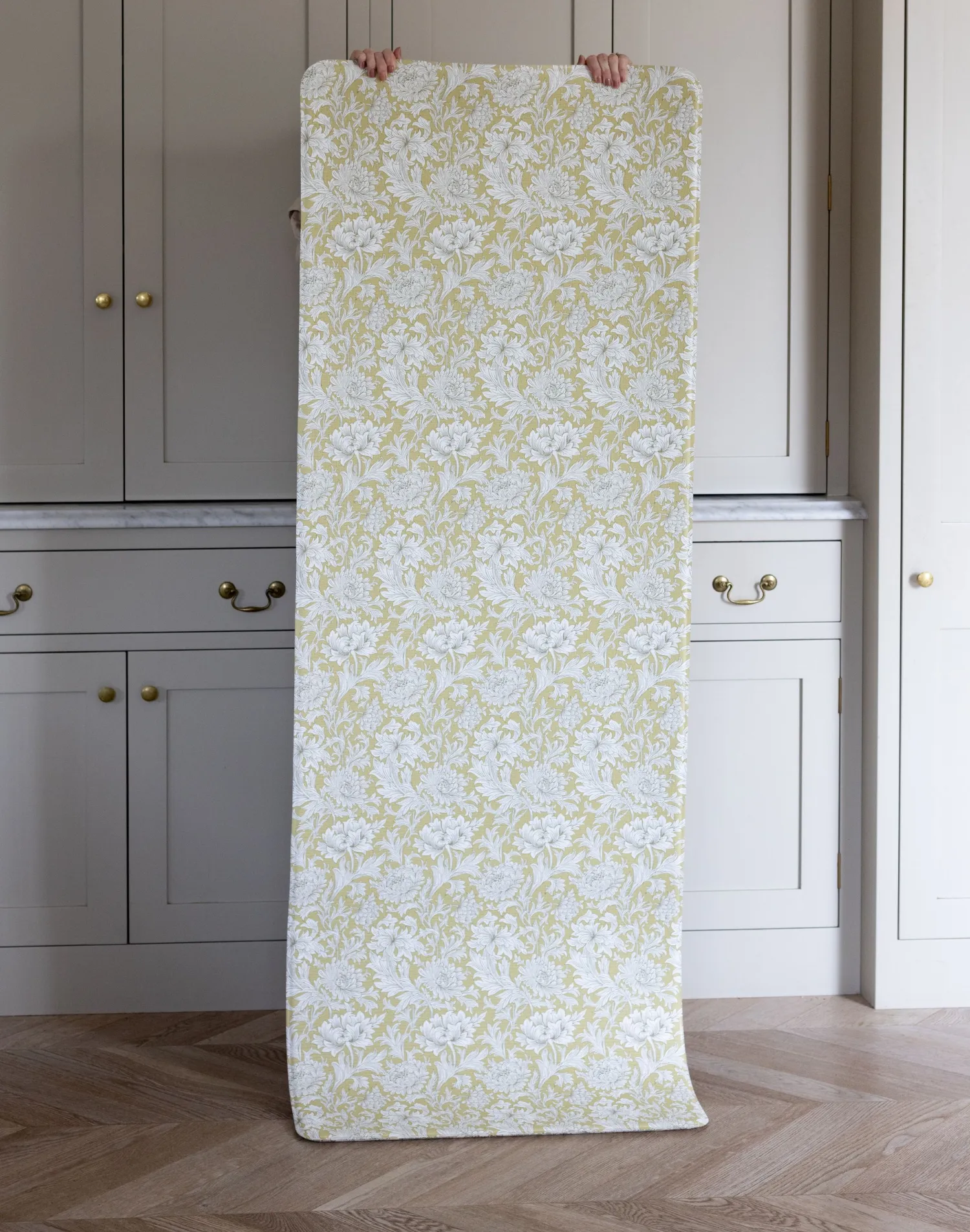 Morris & Co. The Chrysanthemum Playmat