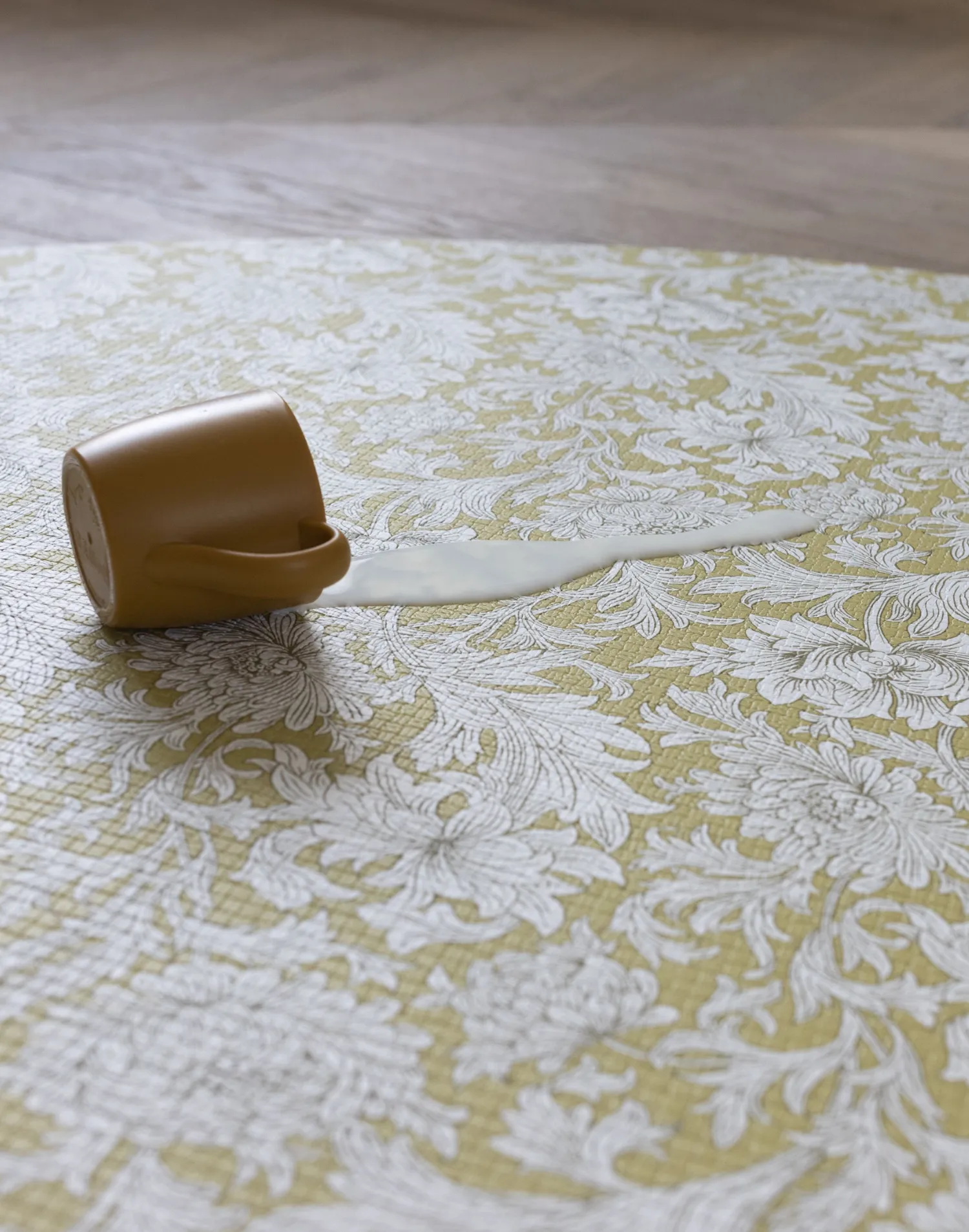 Morris & Co. The Chrysanthemum Playmat