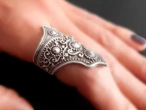 Queens Crown Ring