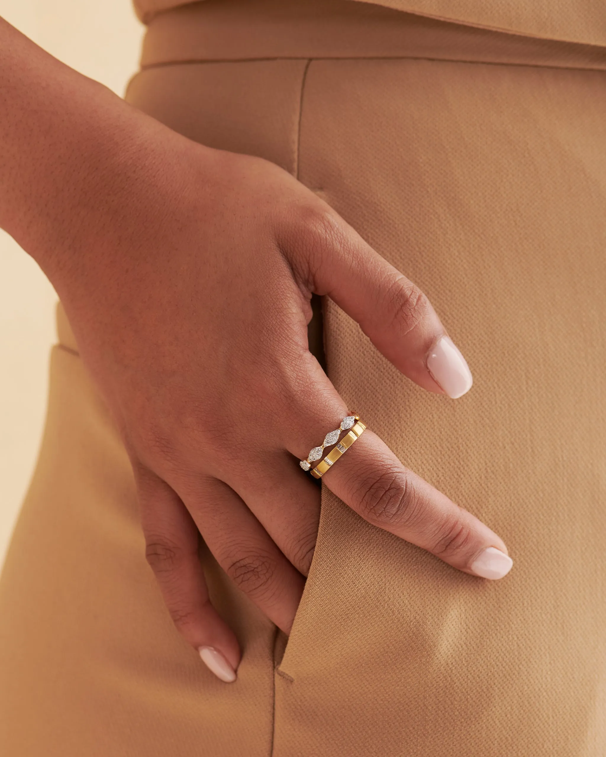 Textured Baguette Diamond Band