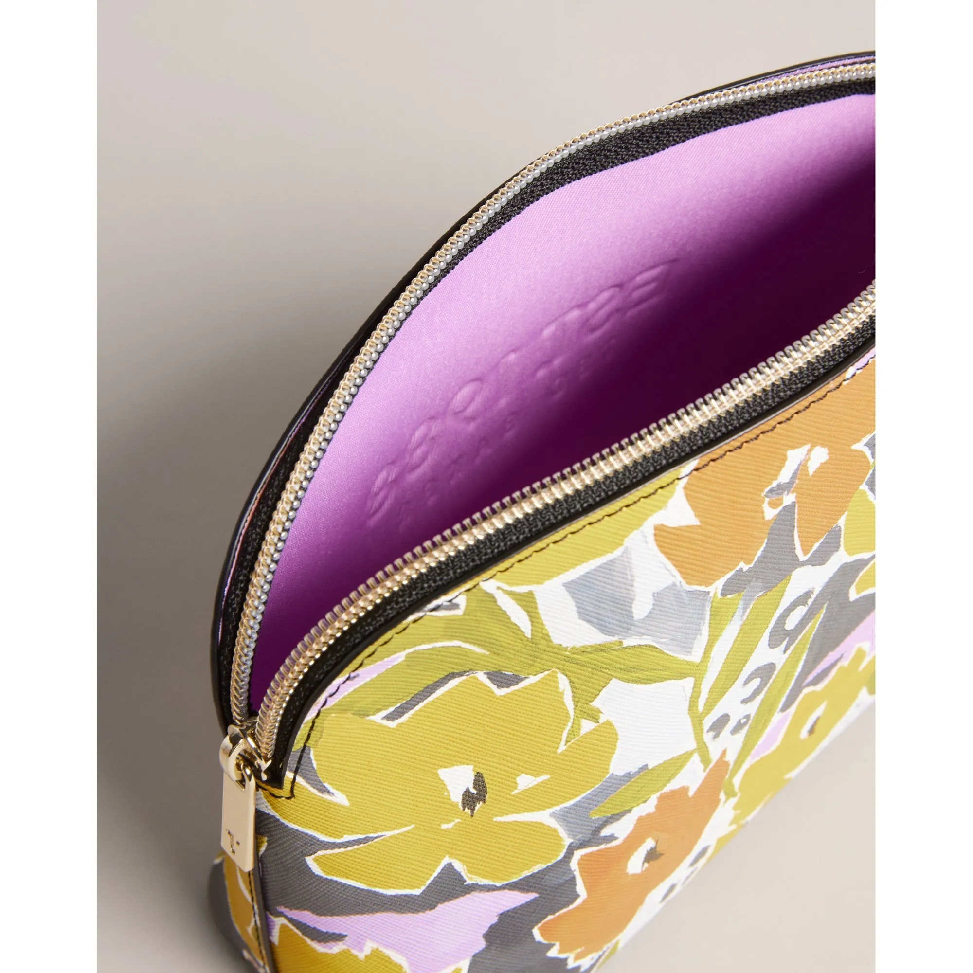 Women Wxg-Megscon-Printed Magnolia Makeup Bag - Pink